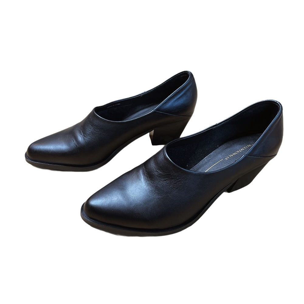 Intentionally Blank Black Hera Ankle Booties - 8